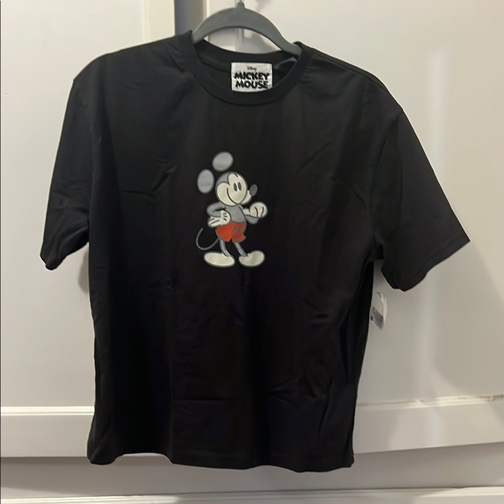 Disney Mickey Mouse Black T-Shirt Women’s Medium